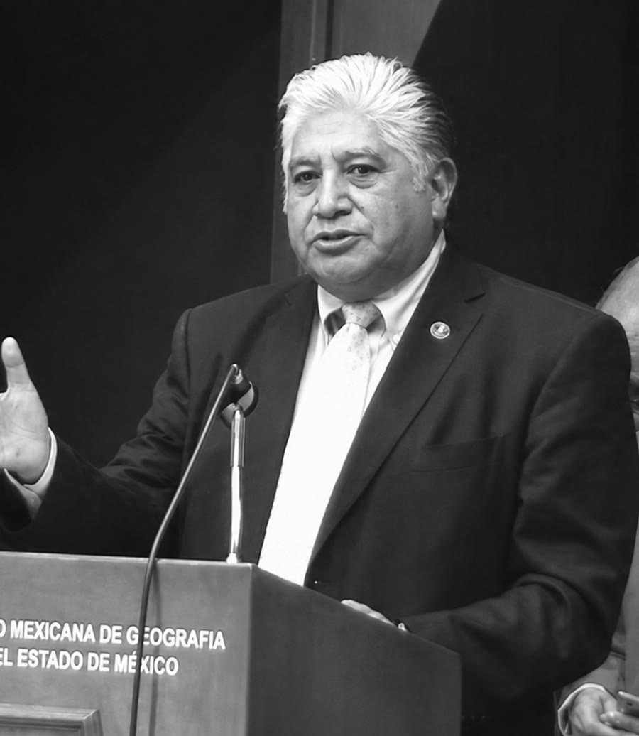 Dr. en D. José Luis Altamirano Barrueta — Presidente Ejecutivo